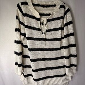 LOFT Women’s Black white Striped Hi-Lo Sweater